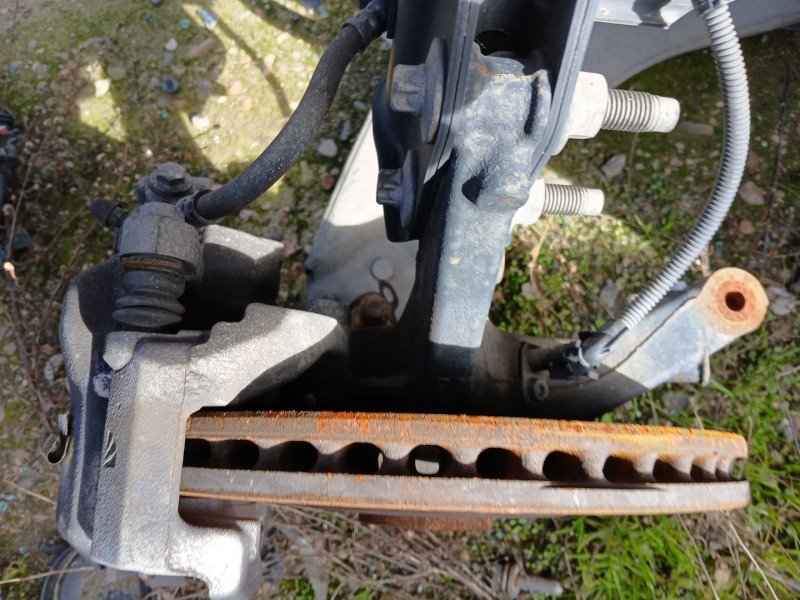 Recambio de mangueta delantera izquierda para opel mokka 1.5 (76) referencia OEM IAM   