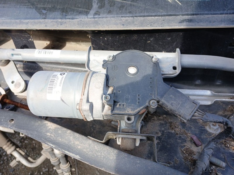 Recambio de motor limpia delantero para chrysler grand voyager lx referencia OEM IAM   