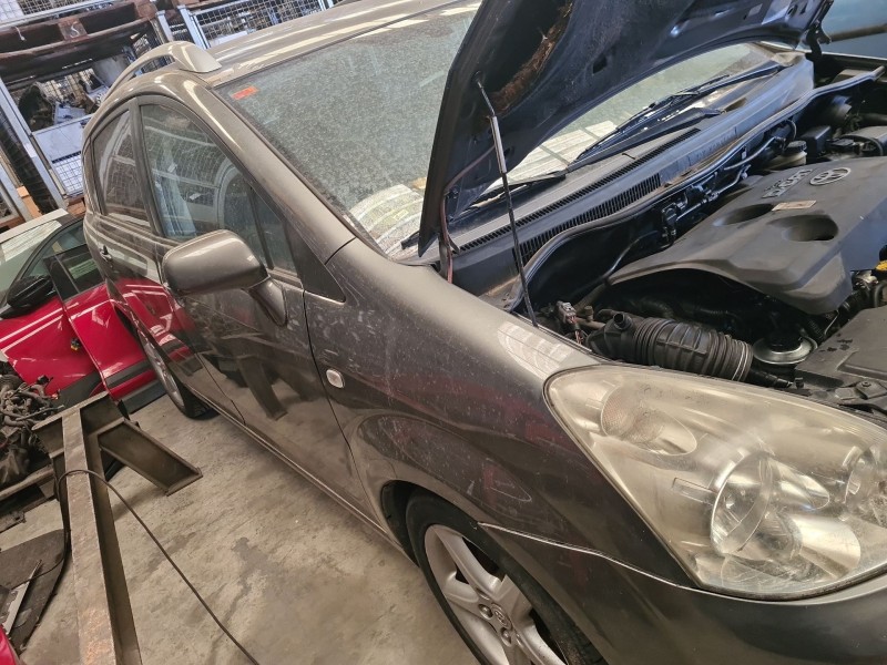 toyota corolla verso (zer_, zze12_, r1_) del año 2006