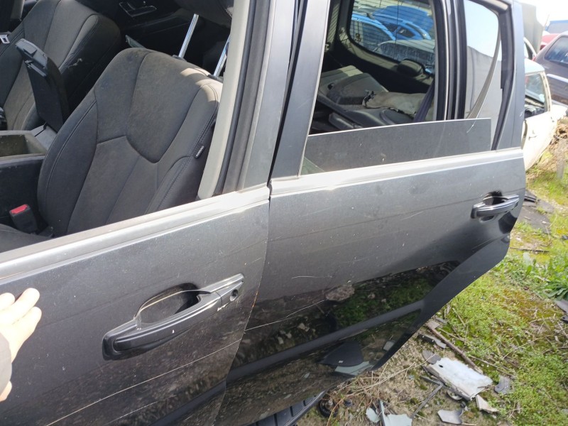 Recambio de puerta trasera izquierda para ssangyong rexton w limited 4wd referencia OEM IAM   