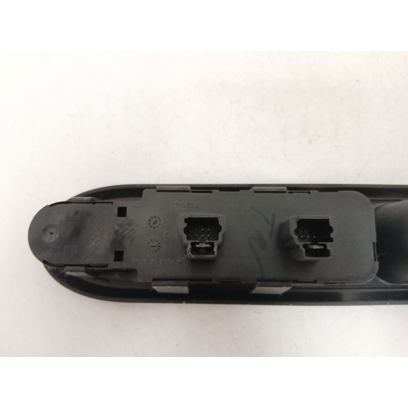Recambio de mando elevalunas delantero izquierdo para peugeot 407 (6d_) 2.0 hdi 135 (6drhrh, 6drhre, 6drhrg, 6drhrj) referencia 