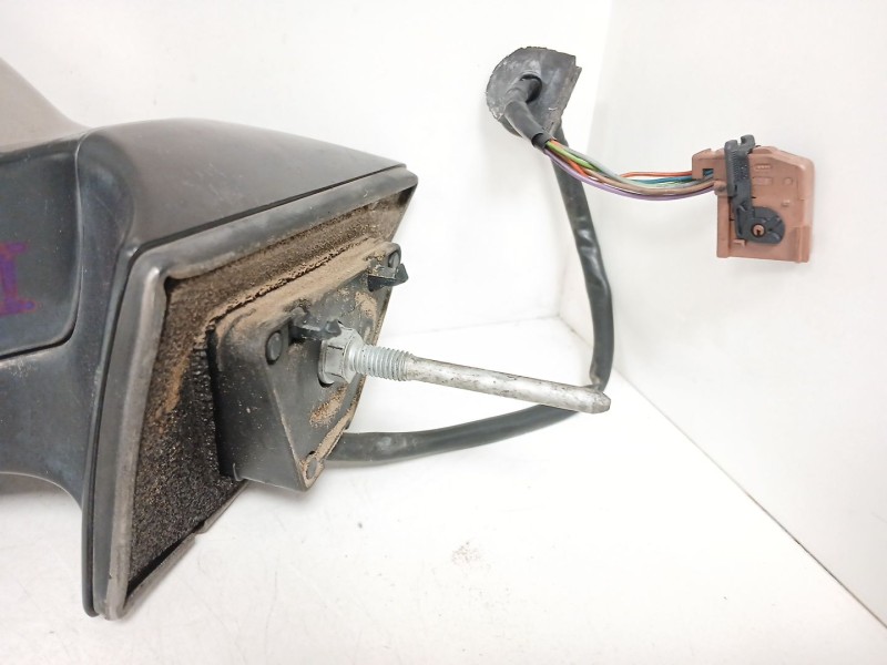 Recambio de retrovisor izquierdo para peugeot 407 (6d_) 2.0 hdi 135 (6drhrh, 6drhre, 6drhrg, 6drhrj) referencia OEM IAM   