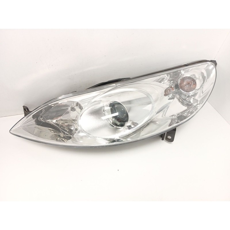 Recambio de faro izquierdo para peugeot 407 (6d_) 2.0 hdi 135 (6drhrh, 6drhre, 6drhrg, 6drhrj) referencia OEM IAM   