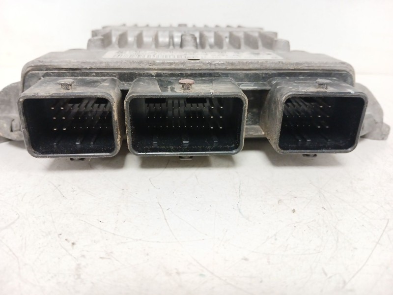 Recambio de centralita motor uce para ford fiesta v (jh_, jd_) 1.4 tdci referencia OEM IAM 5WS40433A 2CLA 7S6112A650AA