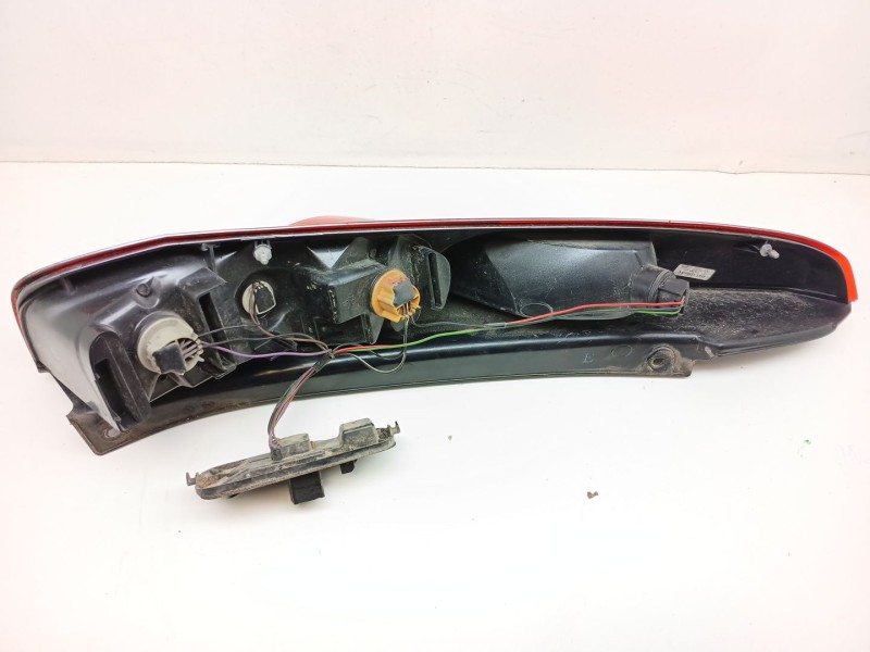 Recambio de piloto trasero derecho para ford fiesta v (jh_, jd_) 1.4 tdci referencia OEM IAM   