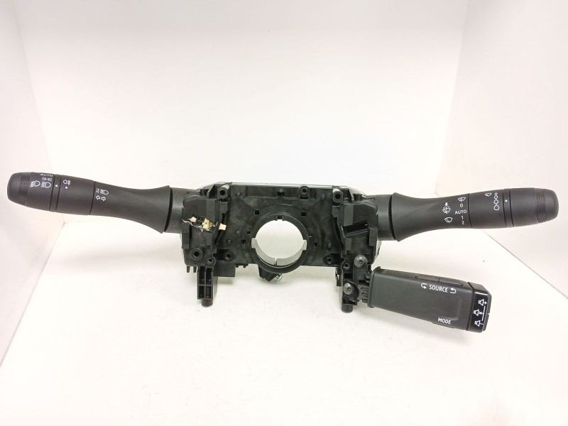 Recambio de mando luces para nissan townstar furgoneta/monovolumen (xfk) 1.3 referencia OEM IAM 255679931R 92960XFL02217 1050839