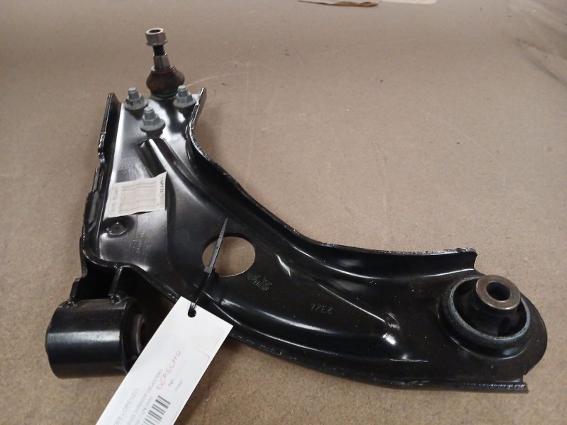 Recambio de brazo suspension inferior delantero derecho para opel combo e tour / life (k9) 1.5 referencia OEM IAM 7APF26  