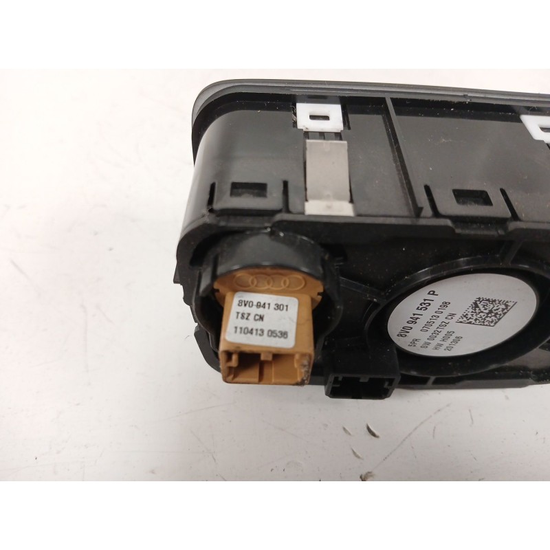 Recambio de mando luces para audi a3 sportback (8va, 8vf) 2.0 tdi referencia OEM IAM   