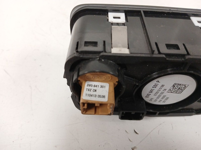 Recambio de mando luces para audi a3 sportback (8va, 8vf) 2.0 tdi referencia OEM IAM   