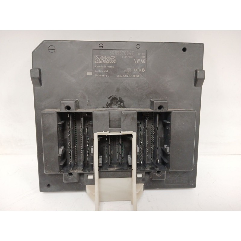 Recambio de modulo confort para audi a3 sportback (8va, 8vf) 2.0 tdi referencia OEM IAM 5Q0937084T BCMPQ37H 5WK50692C