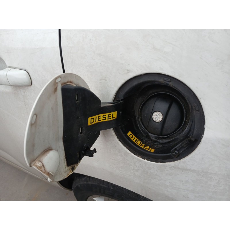 Recambio de tapa exterior combustible para citroën c3 ii (sc_) 1.4 hdi 70 (sc8hzc, sc8hr0, sc8hp4) referencia OEM IAM   