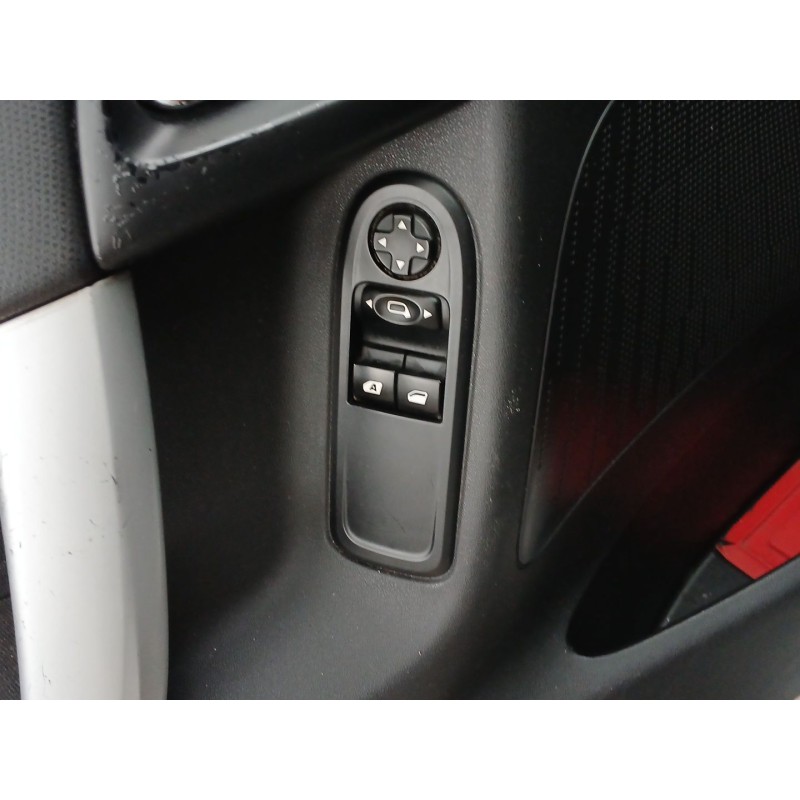 Recambio de mando elevalunas delantero izquierdo para citroën c3 ii (sc_) 1.4 hdi 70 (sc8hzc, sc8hr0, sc8hp4) referencia OEM IAM