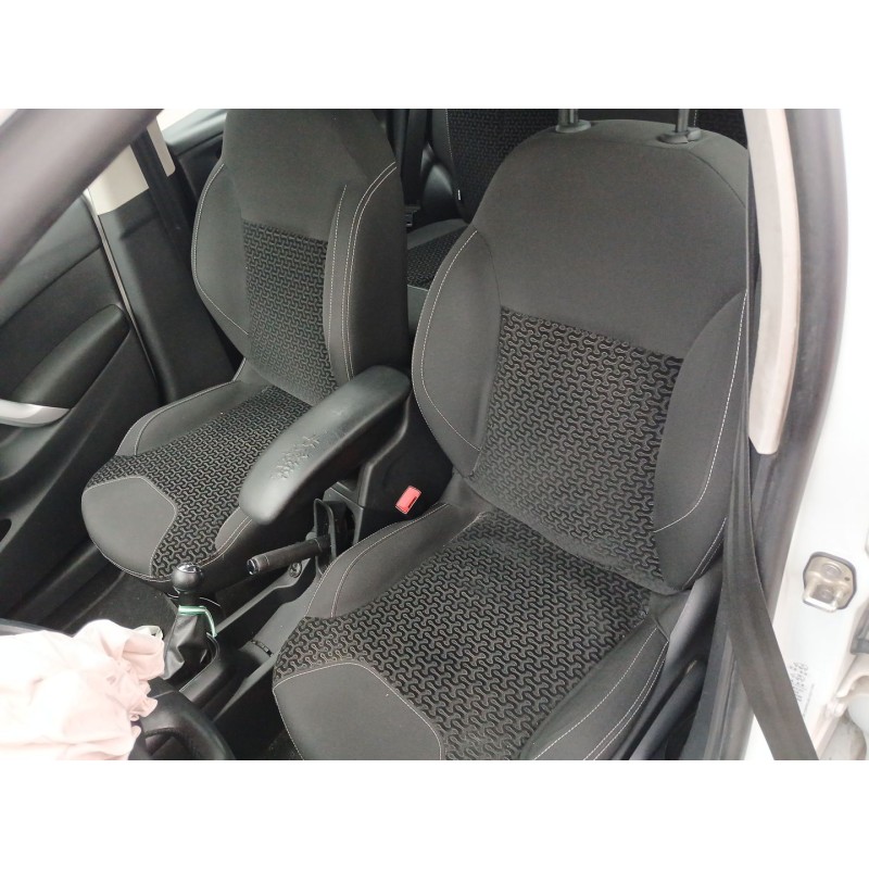Recambio de juego asientos completo para citroën c3 ii (sc_) 1.4 hdi 70 (sc8hzc, sc8hr0, sc8hp4) referencia OEM IAM   