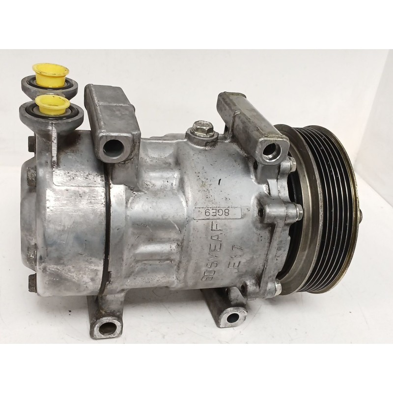Recambio de compresor aire acondicionado para ford fiesta v (jh_, jd_) 1.4 tdci referencia OEM IAM   