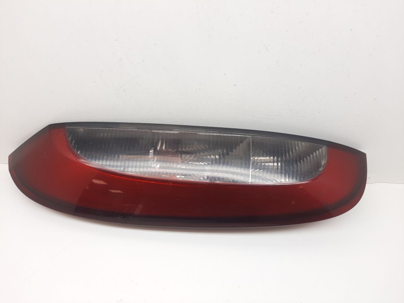 Recambio de piloto trasero izquierdo para opel corsa c 1.7 16v di cat (y 17 dtl / lk8) referencia OEM IAM  31924 