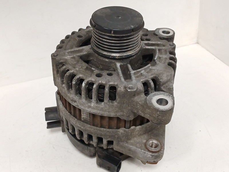Recambio de alternador para ford mondeo iv sedán (ba7) 2.0 tdci referencia OEM IAM 1790385  