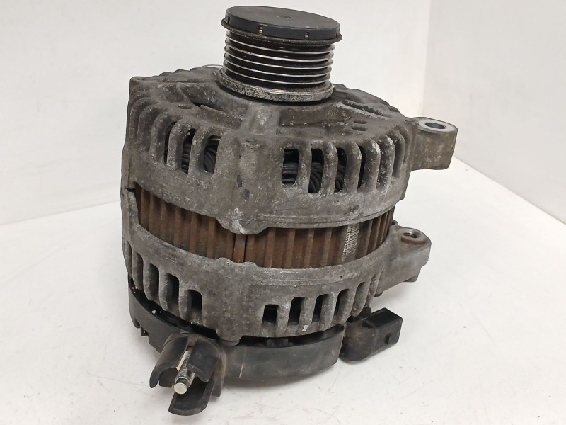 Recambio de alternador para ford mondeo iv sedán (ba7) 2.0 tdci referencia OEM IAM 1790385  