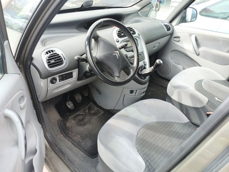 citroën xsara picasso (n68) del año 2010