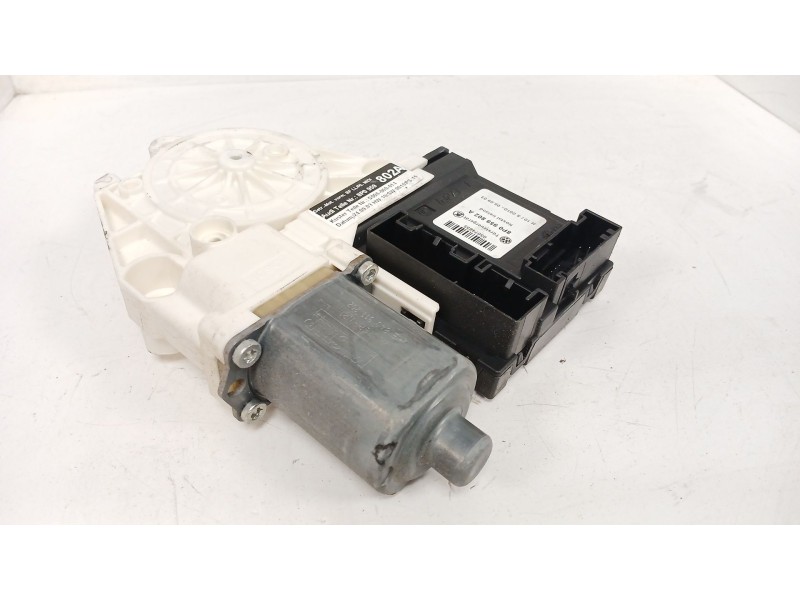 Recambio de motor elevalunas delantero derecho para audi a3 (8p1) 1.9 tdi referencia OEM IAM 8P0959802A  