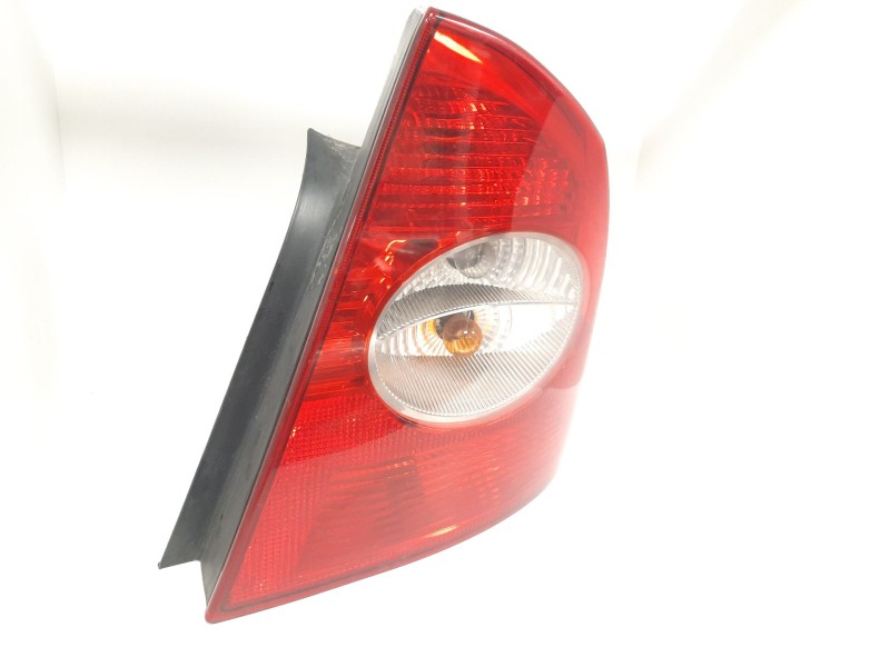 Recambio de piloto trasero derecho para ford focus berlina (cap) 1.6 tdci cat referencia OEM IAM  30854 