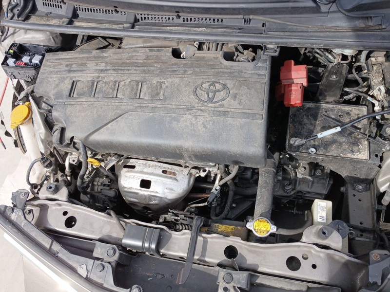 toyota yaris (_p13_) del año 2016