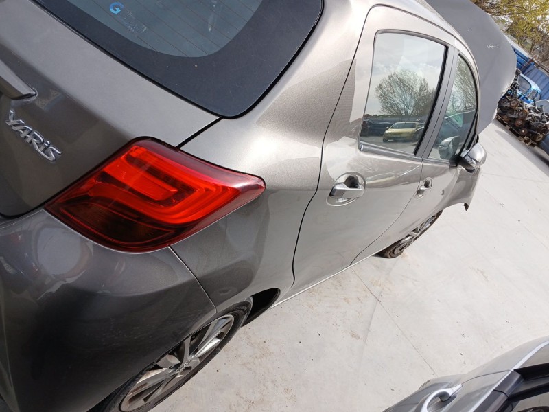 toyota yaris (_p13_) del año 2016