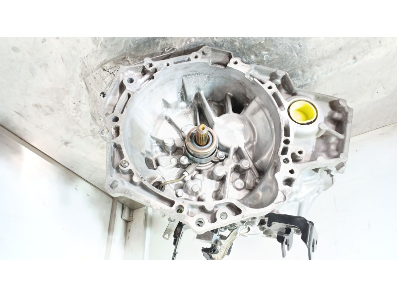Recambio de caja cambios para toyota yaris (_p13_) 1.3 (nsp130_) referencia OEM IAM   