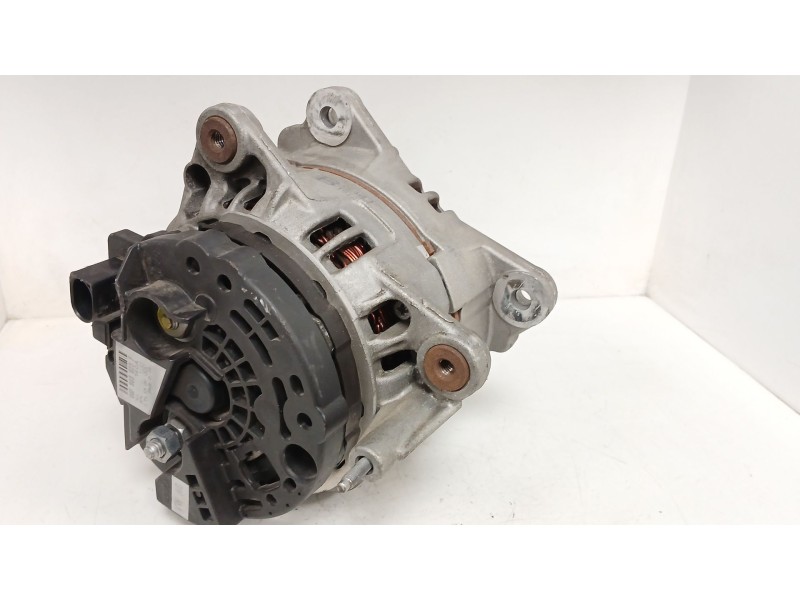 Recambio de alternador para volkswagen golf v (1k1) 1.9 tdi referencia OEM IAM 06F903023F  0124525050 Recambio de alternador para volkswagen golf v (1k1) 1.9 tdi referencia OEM IAM 06F903023F  0124525050