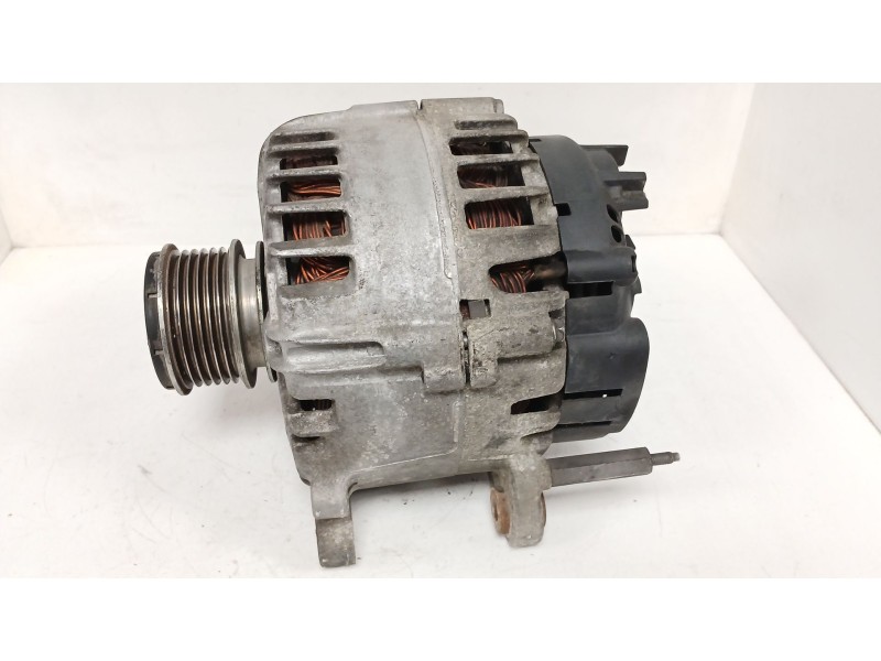 Recambio de alternador para seat altea xl (5p5, 5p8) 1.6 tdi referencia OEM IAM 03L903023F  TG14C026 Recambio de alternador para seat altea xl (5p5, 5p8) 1.6 tdi referencia OEM IAM 03L903023F  TG14C026