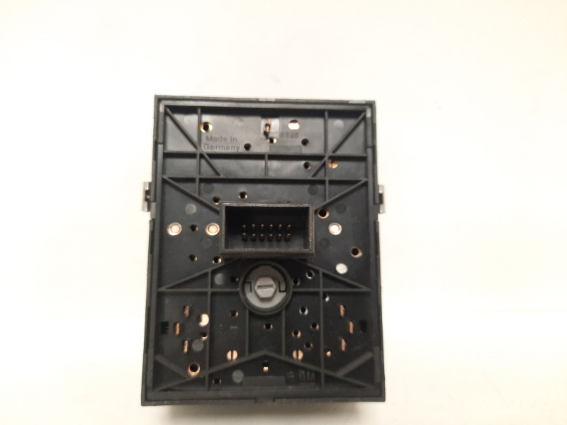 Recambio de mando luces para opel corsa c 1.7 16v di cat (y 17 dtl / lk8) referencia OEM IAM 9116613 31928 