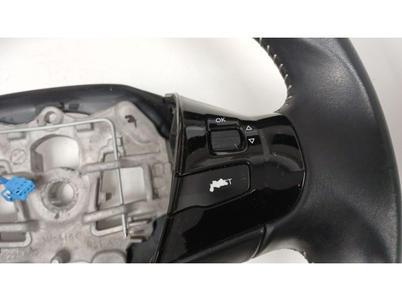 Recambio de volante para peugeot 308 sw ii (lc_, lj_, lr_, lx_, l4_) 1.2 thp 130 referencia OEM IAM    Recambio de volante para peugeot 308 sw ii (lc_, lj_, lr_, lx_, l4_) 1.2 thp 130 referencia OEM IAM