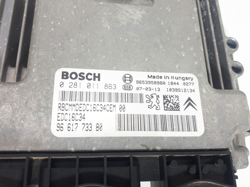 Recambio de centralita motor uce para peugeot 307 berlina (s2) x-line referencia OEM IAM 9661773380 0281011863 EDC16C34