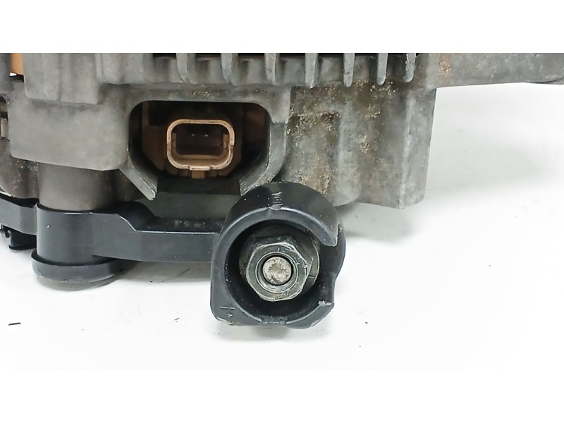 Recambio de alternador para peugeot 407 (6d_) 2.0 hdi 135 (6drhrh, 6drhre, 6drhrg, 6drhrj) referencia OEM IAM 96547528 A004TJ008