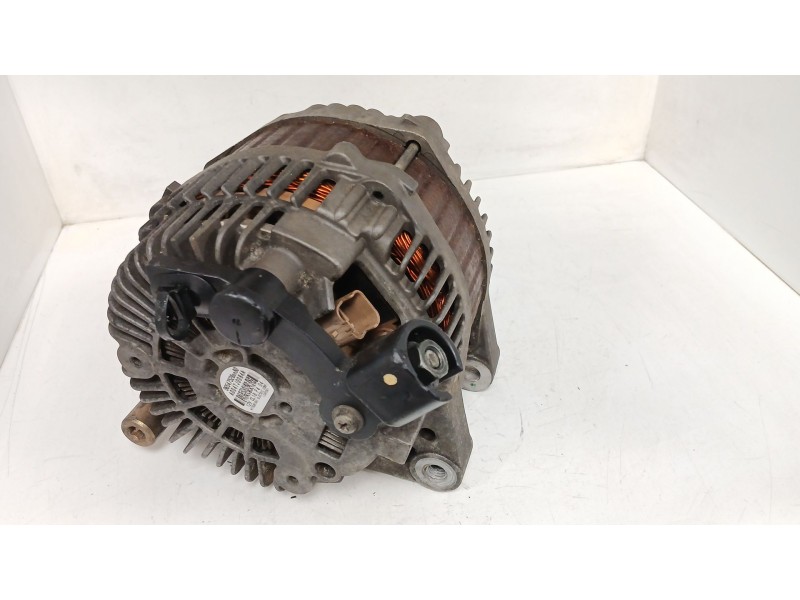 Recambio de alternador para peugeot 407 (6d_) 2.0 hdi 135 (6drhrh, 6drhre, 6drhrg, 6drhrj) referencia OEM IAM 96547528 A004TJ008