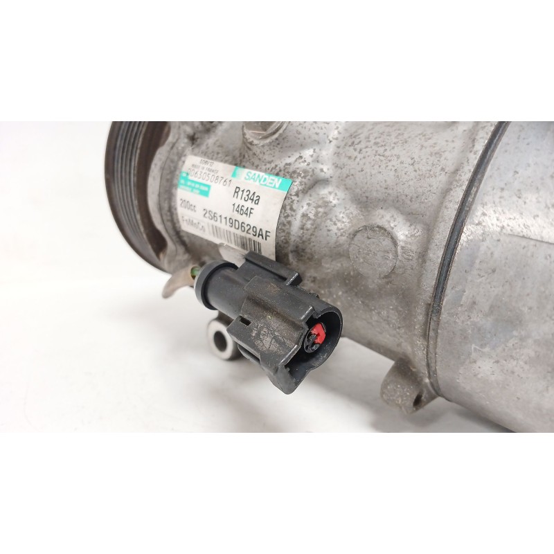 Recambio de compresor aire acondicionado para ford fiesta v (jh_, jd_) 1.4 tdci referencia OEM IAM   