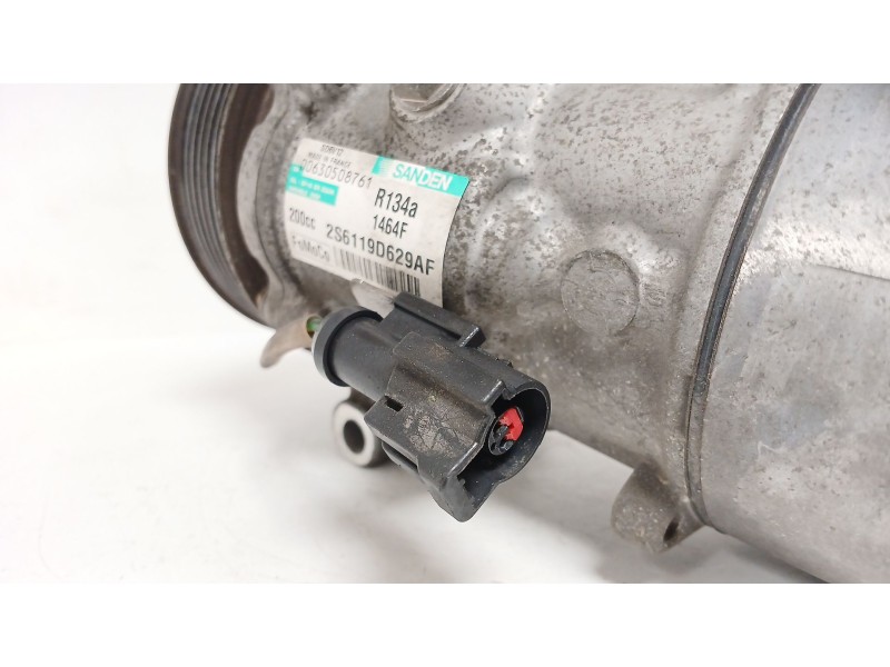 Recambio de compresor aire acondicionado para ford fiesta v (jh_, jd_) 1.4 tdci referencia OEM IAM   