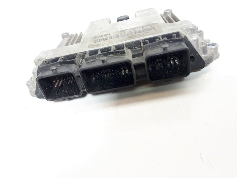 Recambio de centralita motor uce para fiat bravo (198) 1.9 16v dynamic multijet referencia OEM IAM 8200391966 02810127691 