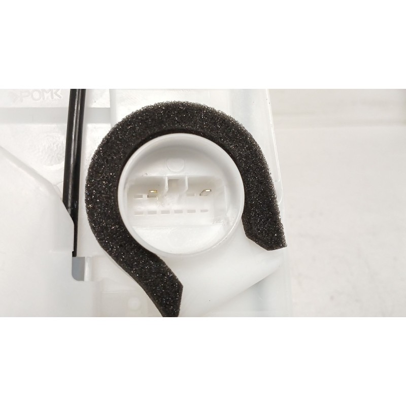 Recambio de cerradura puerta trasera izquierda para suzuki s-cross 1.4 smart hybrid (akk414) referencia OEM IAM 8230261MA3  