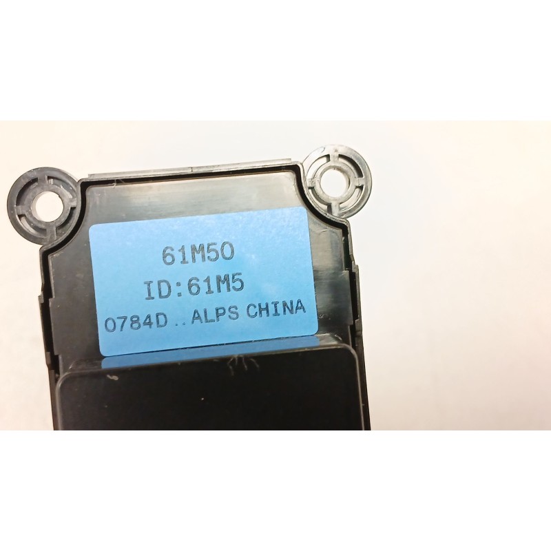 Recambio de mando elevalunas delantero izquierdo para suzuki s-cross 1.4 smart hybrid (akk414) referencia OEM IAM 61M50  61M5078