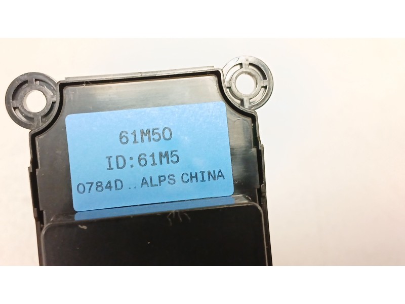Recambio de mando elevalunas delantero izquierdo para suzuki s-cross 1.4 smart hybrid (akk414) referencia OEM IAM 61M50  61M5078