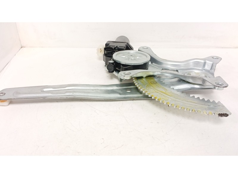 Recambio de elevalunas trasero izquierdo para suzuki s-cross 1.4 smart hybrid (akk414) referencia OEM IAM 8356061M00  2621005670