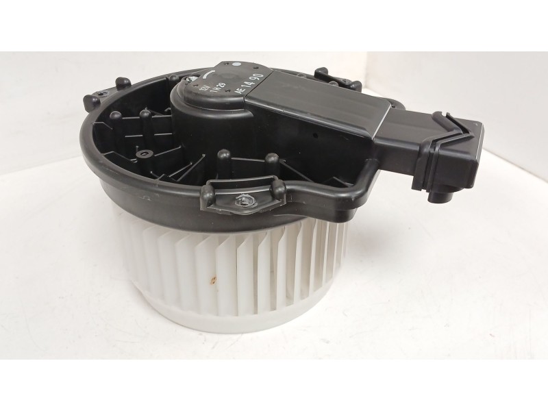 Recambio de motor calefaccion para suzuki s-cross 1.4 smart hybrid (akk414) referencia OEM IAM   