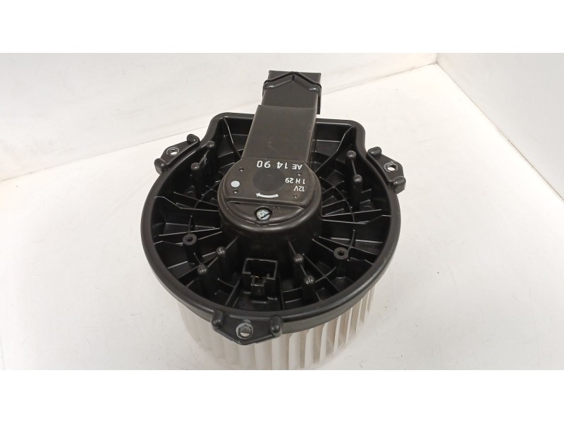 Recambio de motor calefaccion para suzuki s-cross 1.4 smart hybrid (akk414) referencia OEM IAM   
