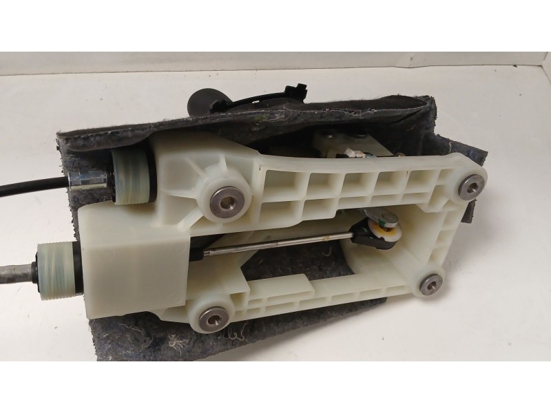 Recambio de palanca cambio para suzuki s-cross 1.4 smart hybrid (akk414) referencia OEM IAM 2813962M00000  