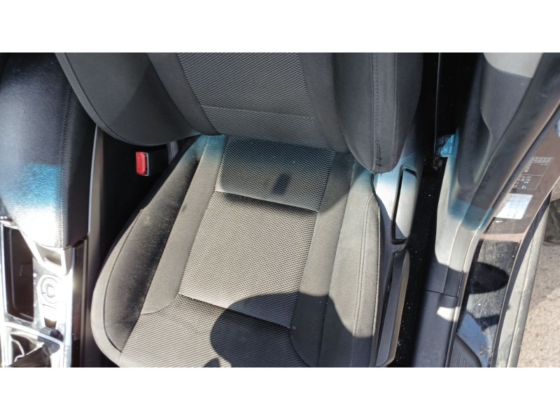 Recambio de asiento delantero izquierdo para hyundai i40 i cw (vf) 1.7 crdi referencia OEM IAM   