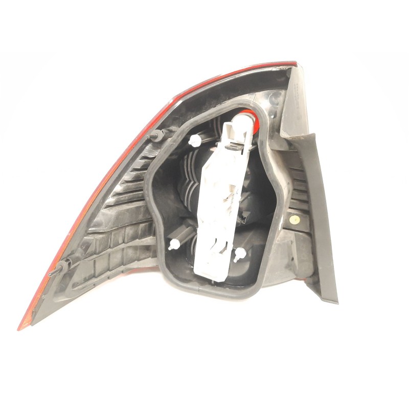 Recambio de piloto trasero derecho para ford focus berlina (cap) 1.6 tdci cat referencia OEM IAM  30854 