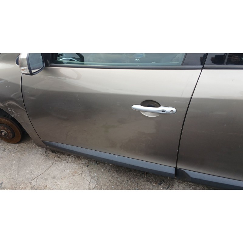 Recambio de puerta delantera izquierda para renault megane iii grandtour (kz0/1) 1.9 dci (kz0j, kz0n, kz1s) referencia OEM IAM  
