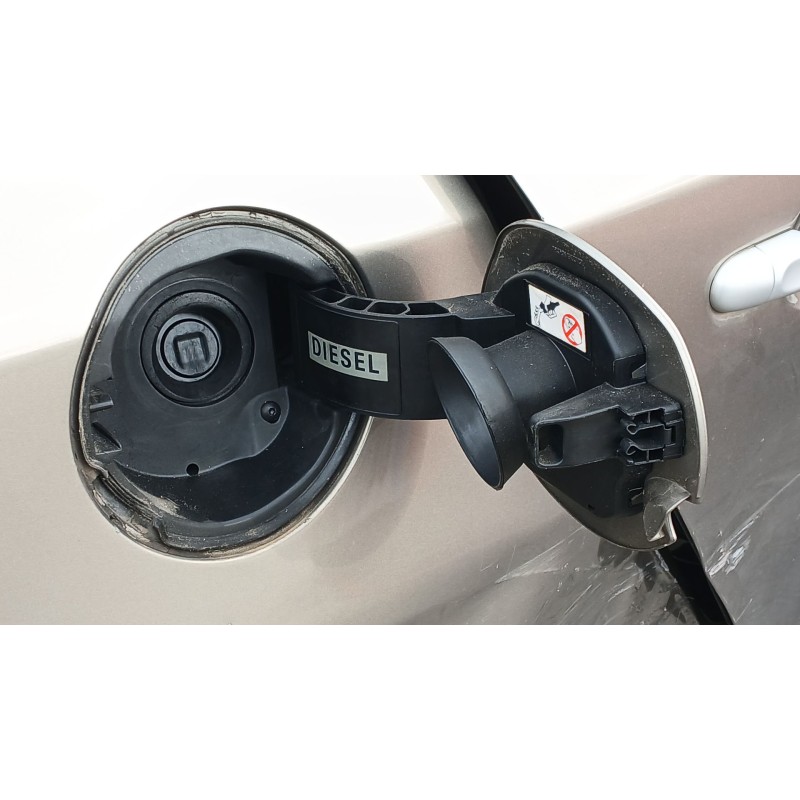 Recambio de tapa exterior combustible para renault megane iii grandtour (kz0/1) 1.9 dci (kz0j, kz0n, kz1s) referencia OEM IAM   