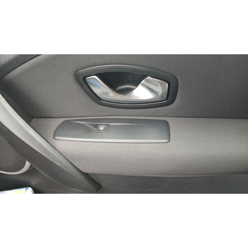 Recambio de mando elevalunas delantero derecho para renault megane iii grandtour (kz0/1) 1.9 dci (kz0j, kz0n, kz1s) referencia O