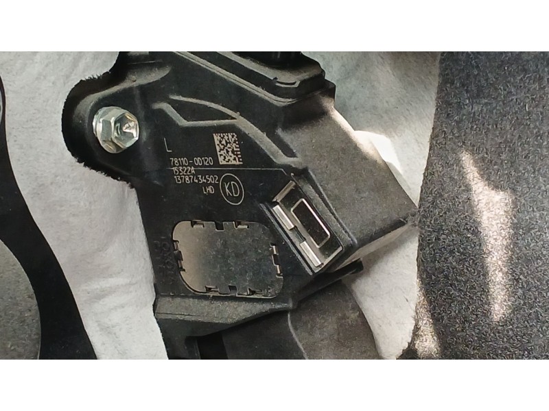 Recambio de pedal acelerador para toyota yaris (_p13_) 1.3 (nsp130_) referencia OEM IAM   